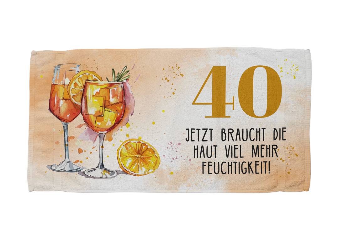 Jetzt braucht die Haut viel mehr Feuchtigkeit! - (Zahl - runder Geburtstag) - Handtuch & Strandtuch